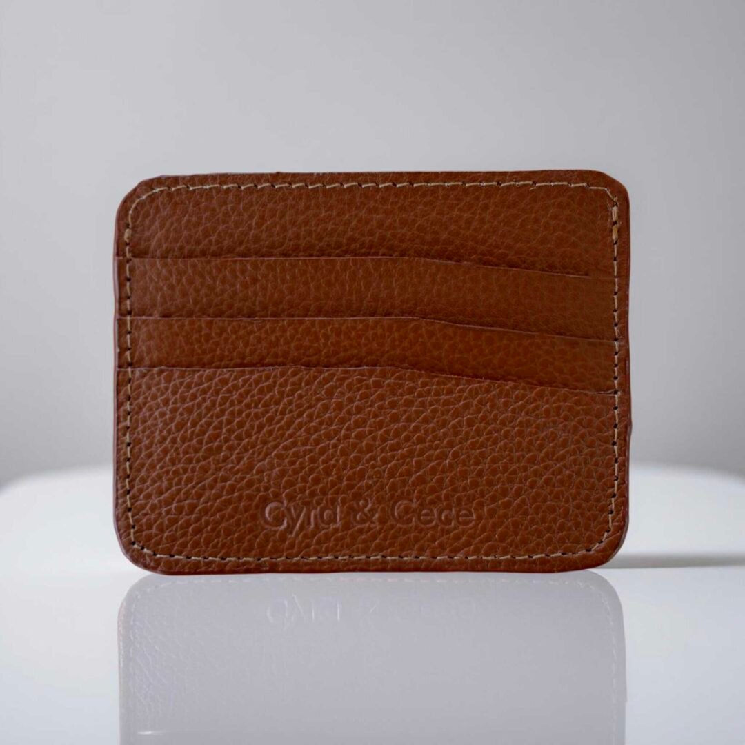 tarjetero de cuero